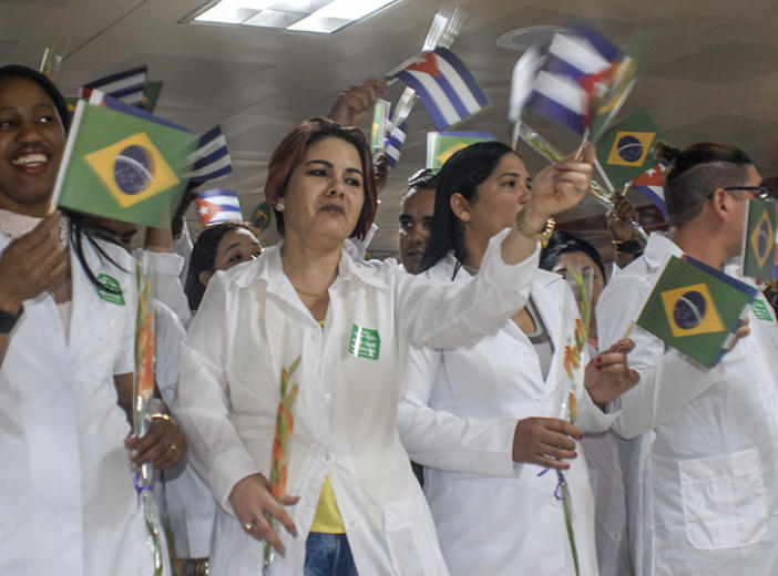 En Cuba colaboradores, integrantes del Programa Más Médicos para Brasil. Foto: Heriberto González Brito
