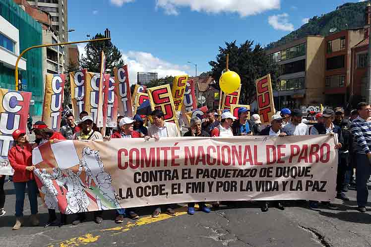 http://www.trabajadores.cu/wp-content/uploads/2019/12/Colombia-Protesta.jpg