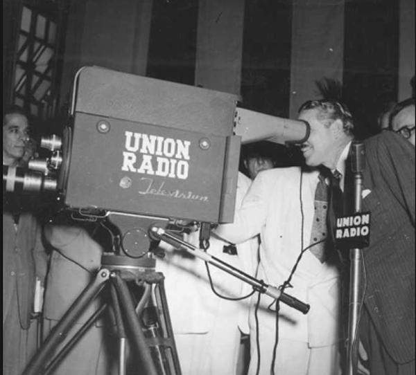 Union Radio TV camara y presidente Prio 24 de oct 1950