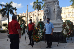 Homenaje de la central sindical a José Martí (+Fotos)