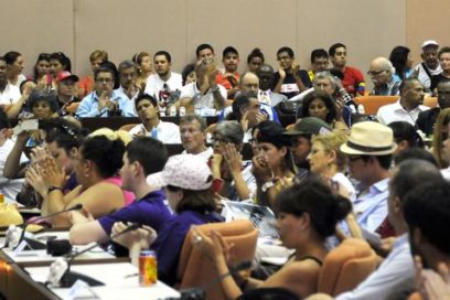 Grupos solidarios exigen pronto regreso de los Cinco