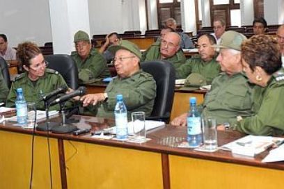 Aprecia Ministro de las FAR buen desarrollo del Meteoro 2013