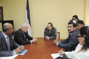 El canciller de Palestina, Riad Malki, se reunió con el presidente de la Asamblea Nacional, René Núñez y posteriormente con el canciller Samuel Santos. Foto: La Prensa / Nicaragua