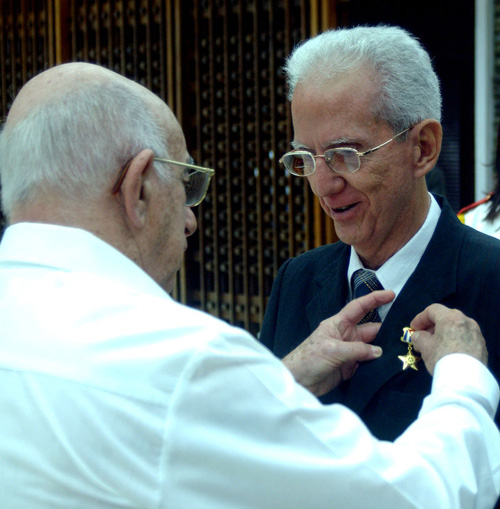 Héroe del Trabajo de la República de Cuba. Fotos: César A. Rodríguez