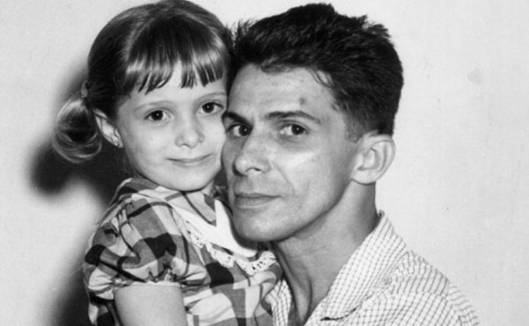 Chenard con su hija Alicia.