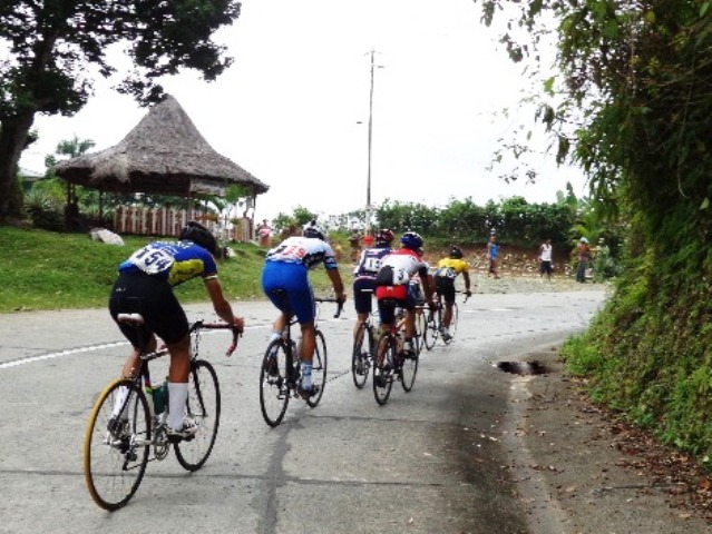 El ascenso a La Farola una prueba siempre difícil para los ciclistas.