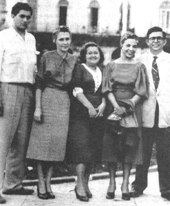 En la foto, tomada el 28 de enero de 1953, aparecen junto a Boris (el primero a la izquierda), Haydée, Elda Pérez, Melba Hernández y Jesús Montané.