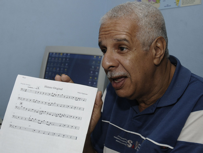Carlos Puig Premión, músico, compositor y director de la Banda Provincial de Granma. Foto: René Pérez Massola
