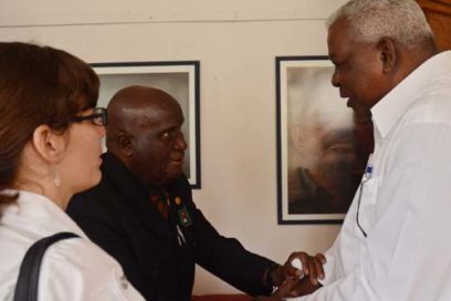 Presidente del Parlamento cubano recibe a Kenneth Kaunda