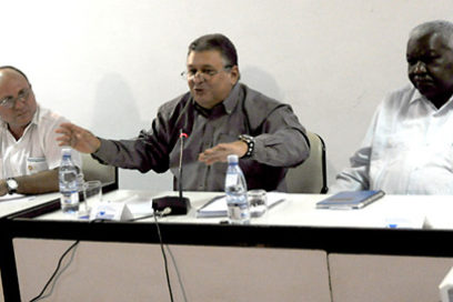 Plan económico para 2014 prevé cambios a favor de las empresas