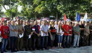 Julio Ramiro Lima Corzo, miembro del Comité Central y primer secretario del Partido en Villa Clara, y Jorgelina Pestana Mederos, al frente de la Asamblea Provincial del Poder Popular, encabezaron la actividad central del territorio por el 26 de Julio.