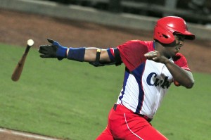 4to juego del tope entre los equipos nacionales de EE.UU. y Cuba. Foto: Ricardo López Hevia