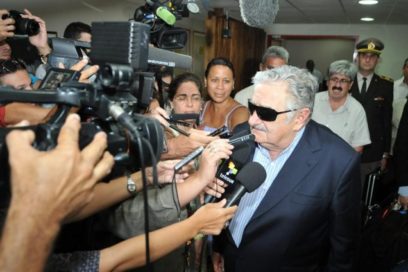 Presidente de Uruguay se entrevista con Fidel Castro