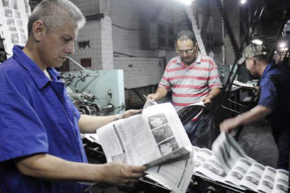 Para el trabajador gráfico, las palmas (+ FOTOS)