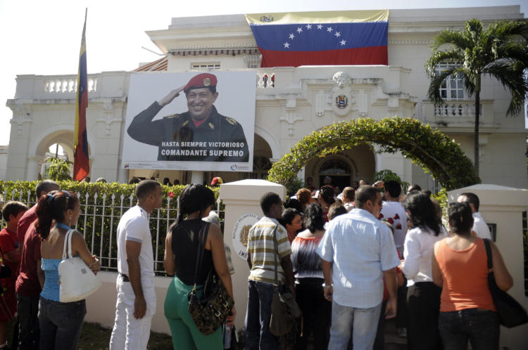 Tributo del pueblo al Comandante Hugo Chávez en su cumpleaños 59. Foto: René Pérez Massola