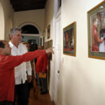 Posteriormente el primer vicepresidente y el canciller cubanos, realizaron un recorrido por la exposición que permanece dentro de la embajada y que recoge numerosas imágenes de la vida del presidente Chávez