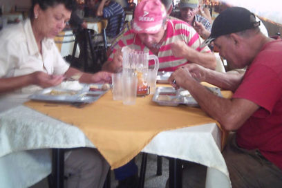 Atención a los hombres y los hierros