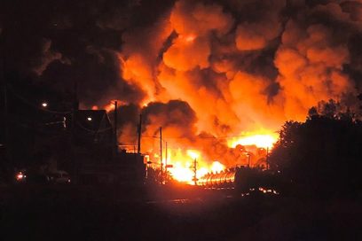 Descomunal incendio en Canadá tras descarrilar un tren cisterna con crudo