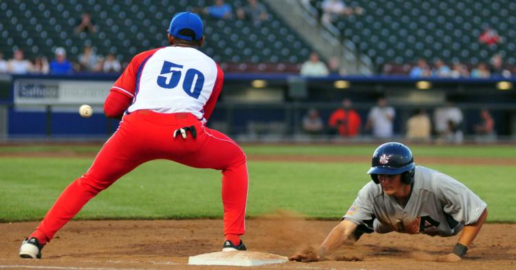 2do juego del tope entre los equipos nacionales de EE.UU. y Cuba. Foto: Ricardo López Hevia