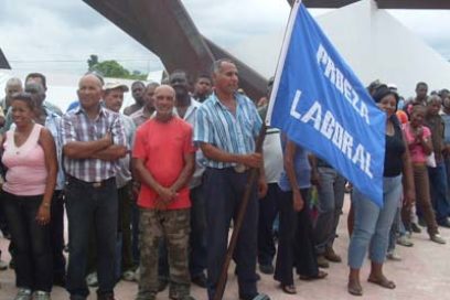 Reconocen proeza laboral de constructores santiagueros