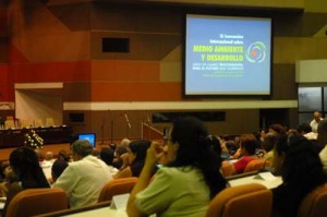 Las conquistas alcanzadas por Cuba en la esfera social, económica y ambiental se han logrado con una alta dosis de esfuerzos y sacrificios. Foto: Agustín Borrego