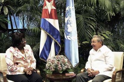 Recibió Raúl a la Directora de la Organización Panamericana de la Salud