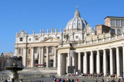 Dimite el director general del Banco del Vaticano tras escándalo de corrupción