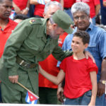 Fidel y Elián González. Foto: Joaquín Hernández Mena