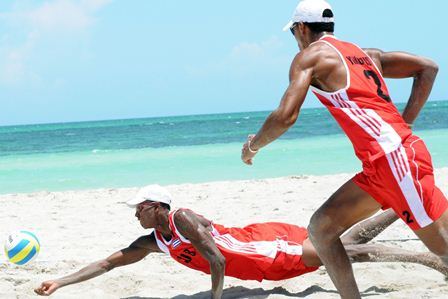 Los cubanos Nivaldo y Yendri rindieron una gran faena en la primera jornada.