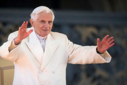 Benedicto XVI: «Renuncié porque me lo dijo Dios»