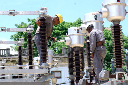 Luz soterrada y modernizada (+ FOTOS)