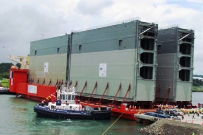 Llegan primeras compuertas rodantes para ampliación del canal de Panamá