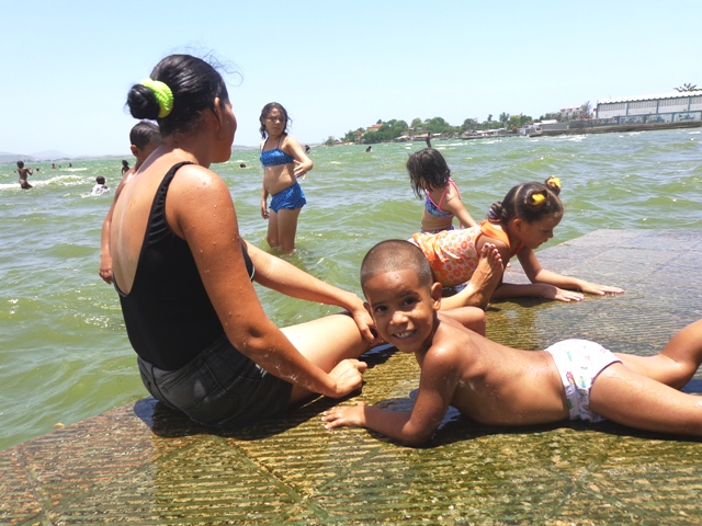 Hasta la playa Tokio llegan muchas personas a refrescar | foto: Rodny Alcolea
