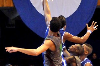 Cinco invictos… por ahora en baloncesto