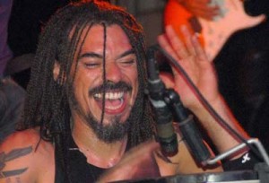 X Alfonso el 31 de enero del 2010 en Cienfuegos donde se presentó para festejar los 120 años del teatro Terry