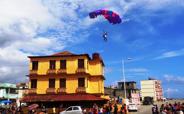 Durante la Copa hubo saltos de exhibición cerca del famoso motel La Rusa . Foto: Rodny Alcolea