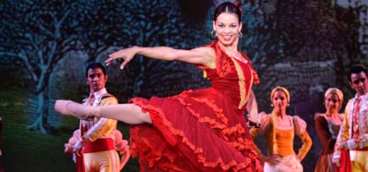 Viengsay Valdés, primera bailarina del Ballet Nacional de Cuba, en Don Quijote. Foto: Jacques Moatti, cortesía del BNC