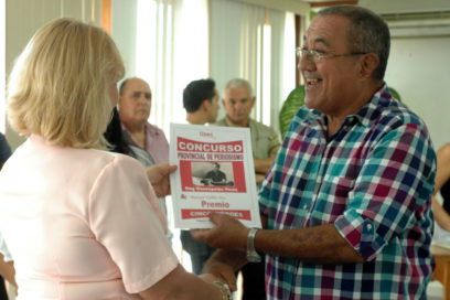 Premian a ganadores en concurso periodístico en Holguín