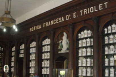 Una botica detenida en el tiempo (+ FOTOS)