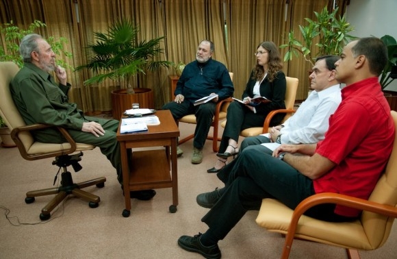 Fidel conversa con periodistas venezolanos