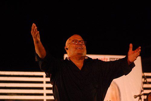 Pablo Milanés en concieto de verano en Camagüey. Fotos: Leandro Armando Pérez Pérez