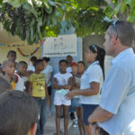 La directora municipal Berta Zapata se dirige al colectivo. Foto: Agustín Borrego.