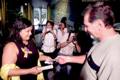 Conceden Medalla de la Solidaridad a Oscar López Rivera