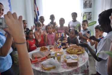 Celebrando el aniversario 26. Foto: Agustín Borrego.