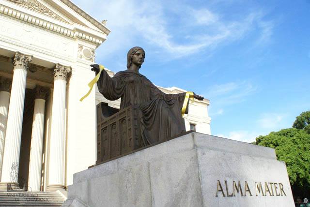 Cintas amarillas en la UH. Foto. Karla María Venereo León