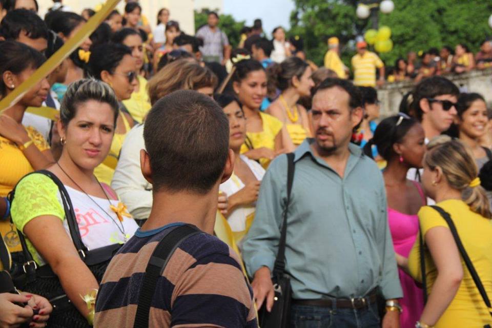 Cintas amarillas en la UH. Foto. Karla María Venereo León