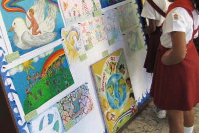 Colores y risas para la paz