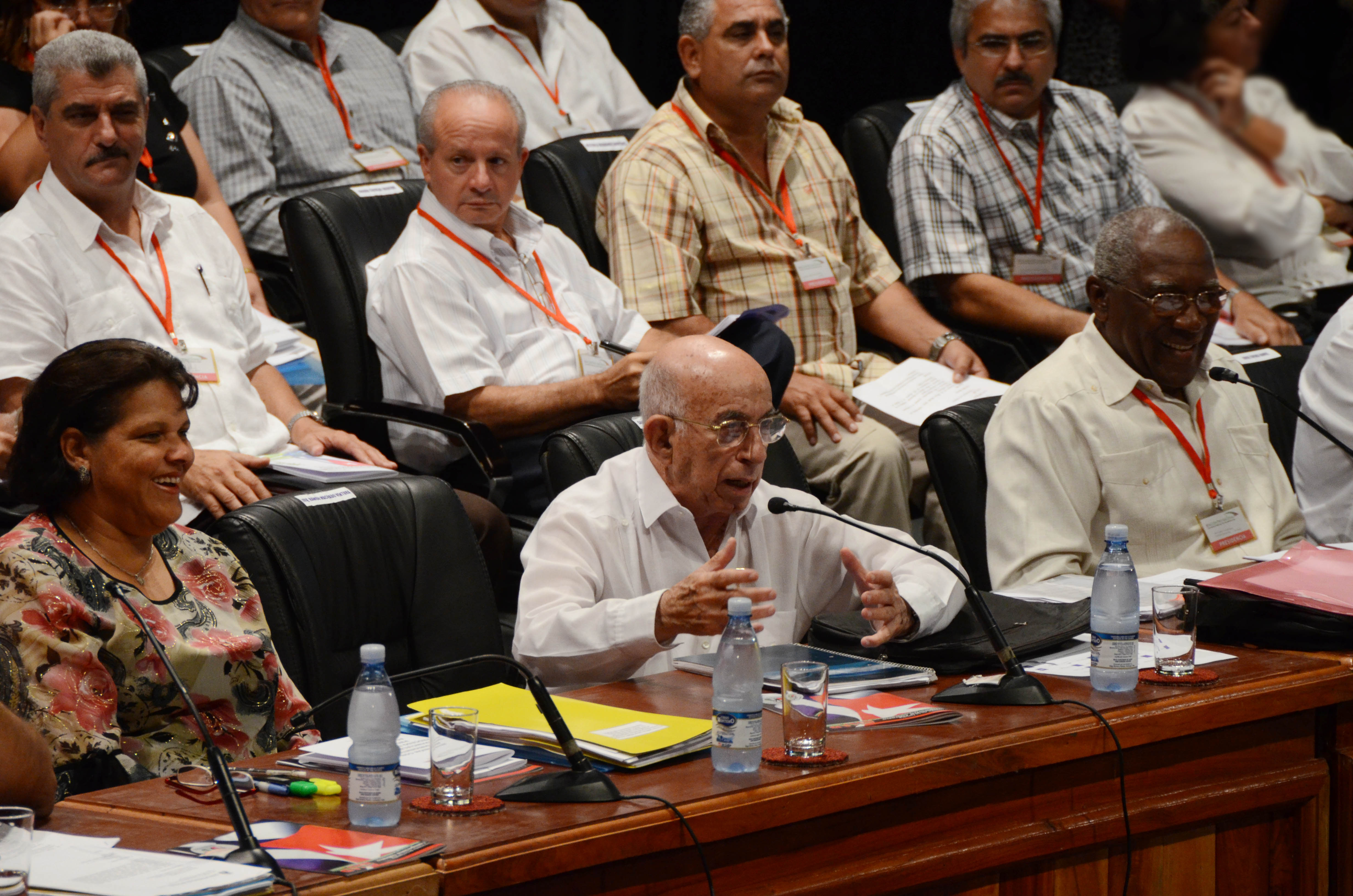 Al clausurar el Encuentro, José Ramón Machado Ventura, segundo secretario del Comité Central del Partido y vicepresidente de los Consejos de Estado y de Ministros, aseguró que tenemos que aprovechar bien nuestras fortalezas del campo para hacerlo más eficiente.