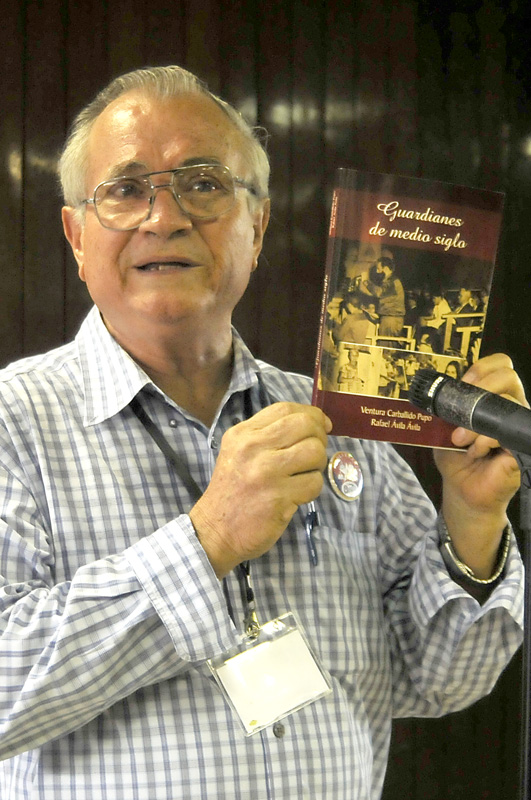 Ventura Carballido Pupo presentó el libro Guardianes de medio siglo. Foto: José R. Rodríguez Robleda Ventura Carballido Pupo presentó el libro Guardianes de medio siglo. Foto: José R. Rodríguez Robleda