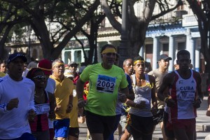 Por todo el Prado capitalino y parte del Malecón se celebró el Maratón por los 5. Foto: Fernando Medina